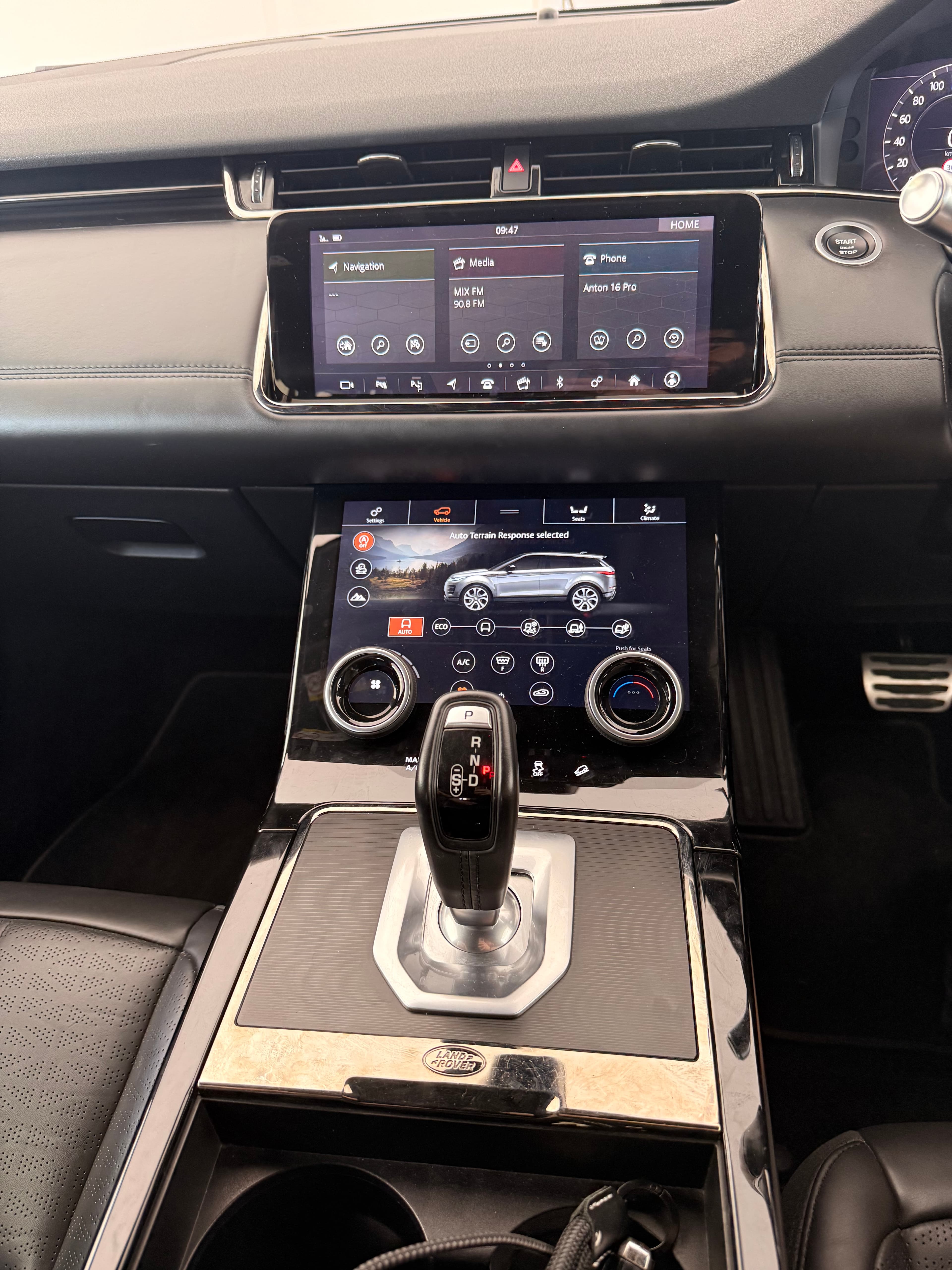2019 Land Rover Range Rover Evoque HSE Dynamic — фото 3 из 3